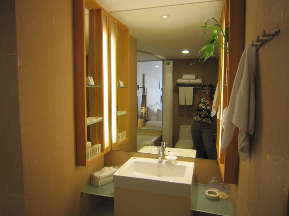 Bad Holiday Inn Resort Phuket