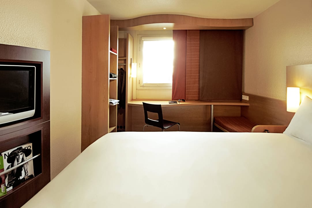 Double Room ibis Paris Porte D'Orleans