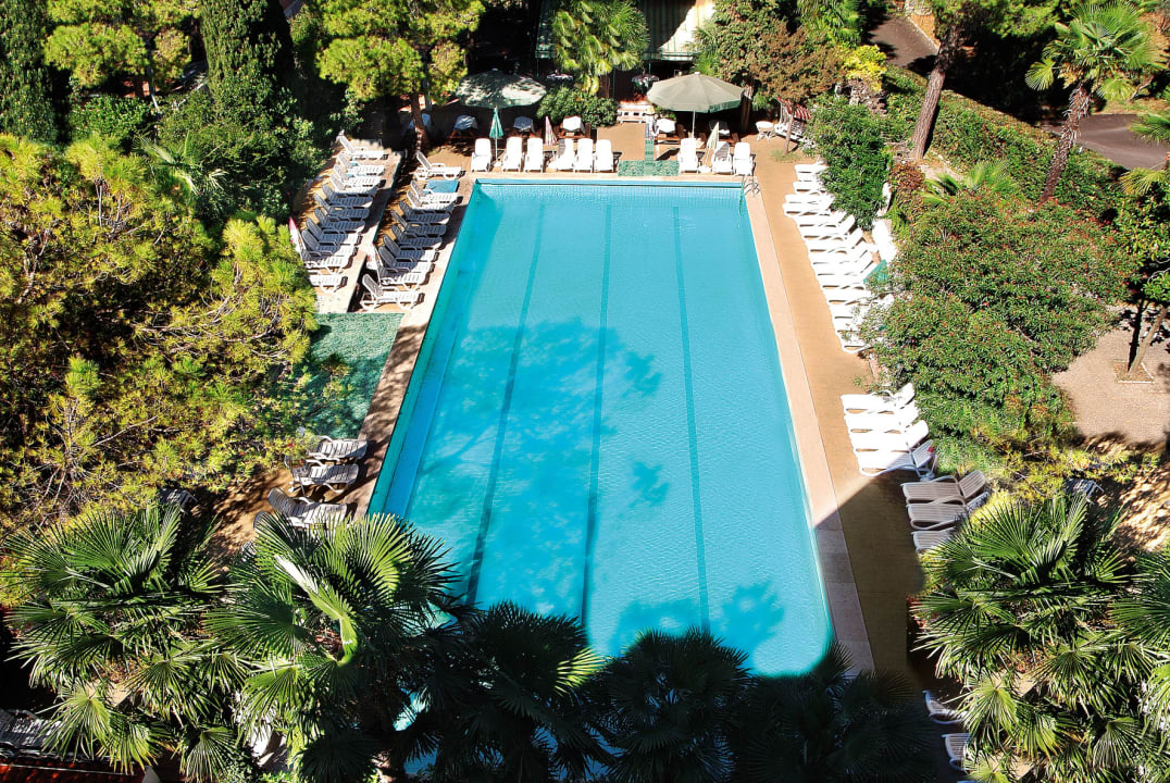 Pool Hotel Palme & Suite