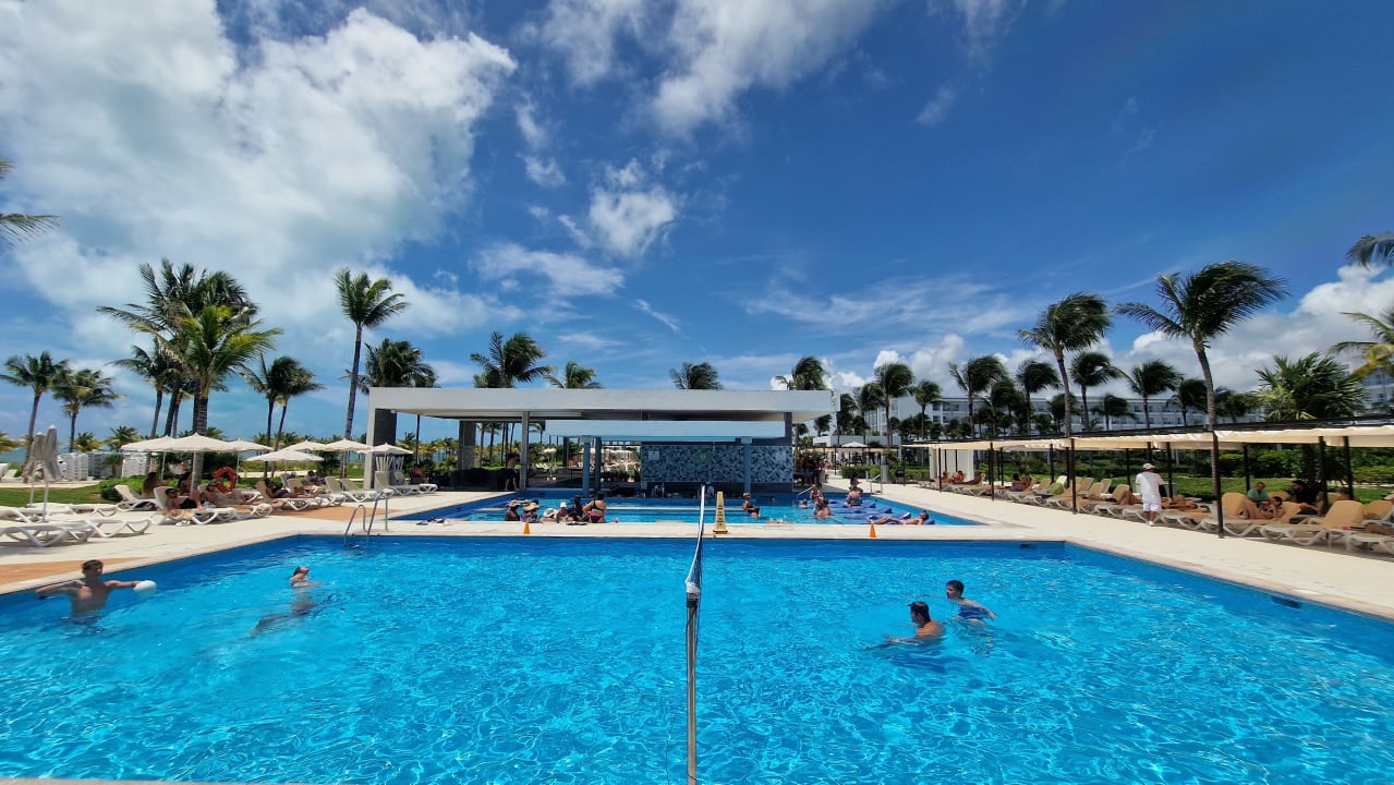 Pool Hotel Riu Dunamar