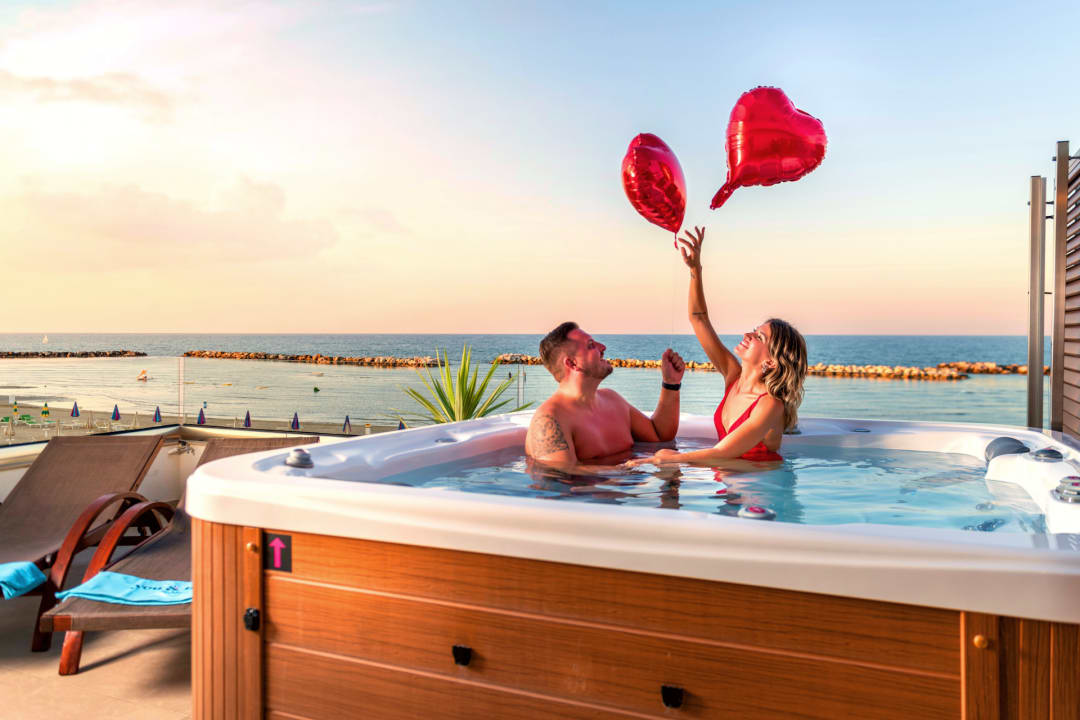 Zimmer You & Me Beach Hotel