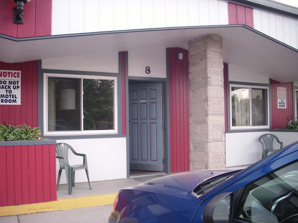 Blick auf Zimmer 8 Motel Pinconning Trail Inn