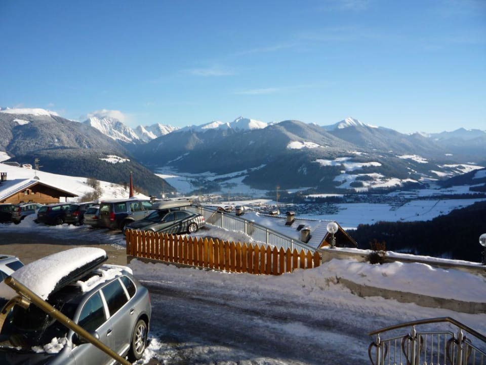 Aussicht vom Hoteleingang Richtung Tal Berghotel Zirm