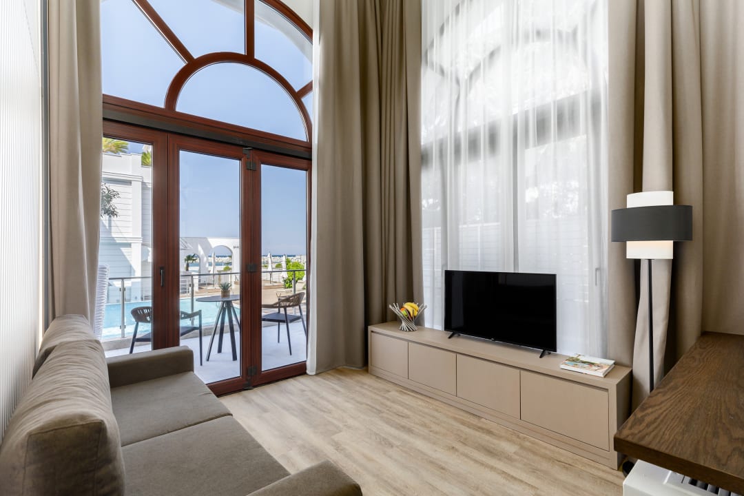 Zimmer Diverso Platamon Luxury Hotel & Spa