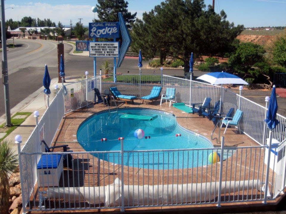 Seasonal Outdoor Pool Quail Park Lodge