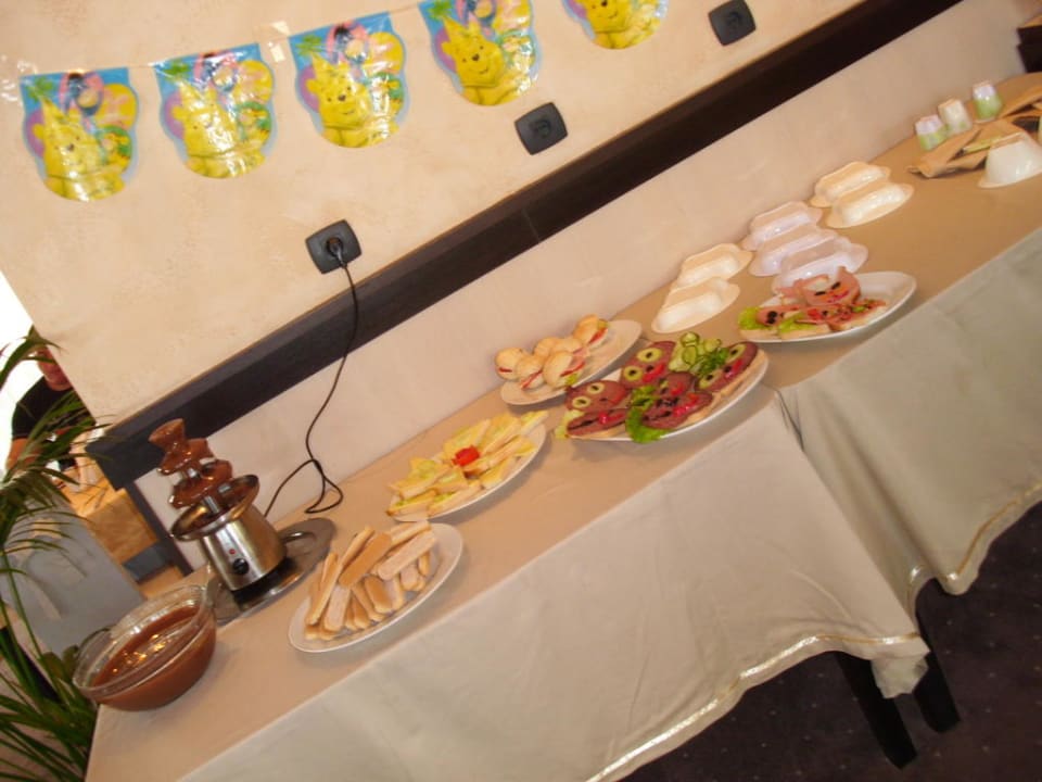 Kinderbüffet Hotel Zornitza Sands