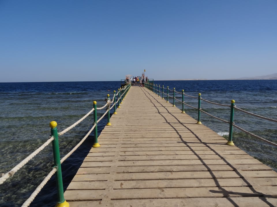 Strand Parrotel Beach Resort