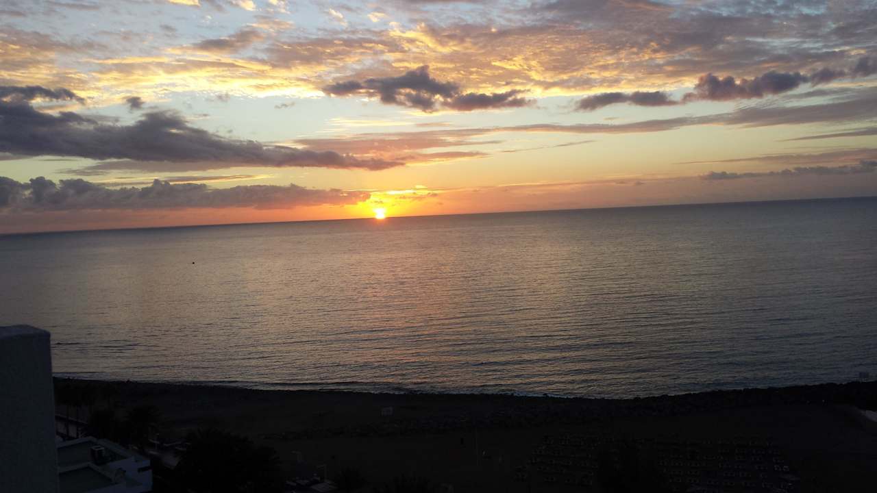 Sonnenaufgang vom Balkon Hotel Europalace
