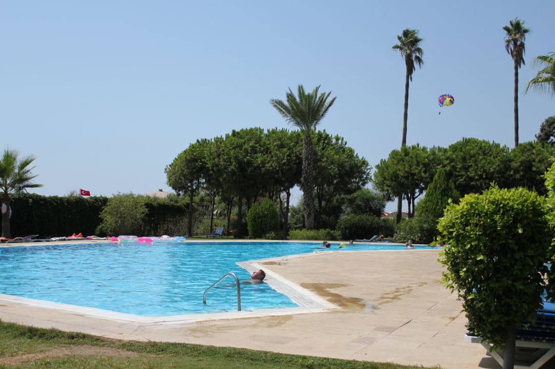 "Ruhepool" Club Turtas Beach Hotel