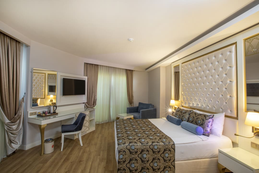 Zimmer Haydarpasha Palace