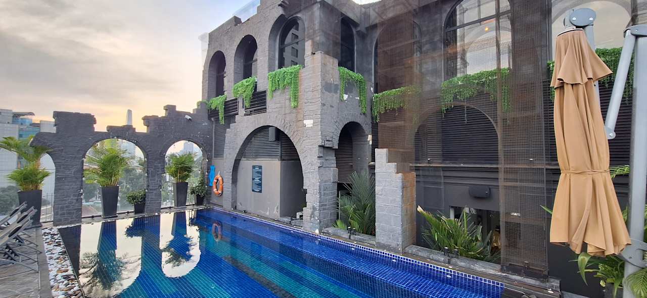 Pool Bach Suites Saigon, a Member of Design Hotels