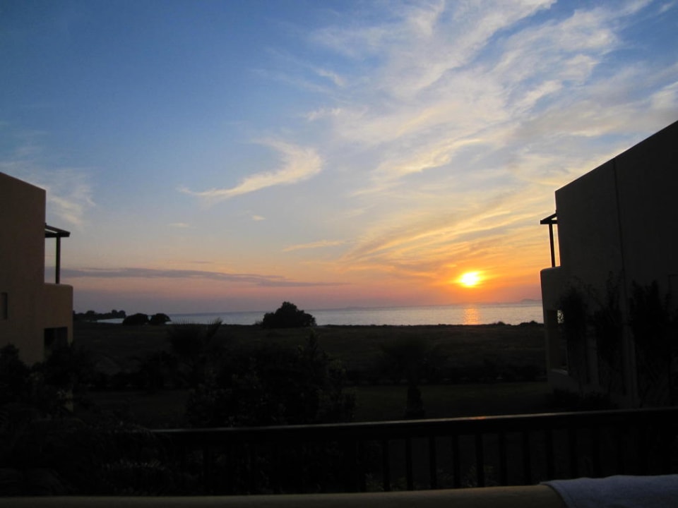 Sonnenuntergang vom Zimmer  Hotel Horizon Beach Resort