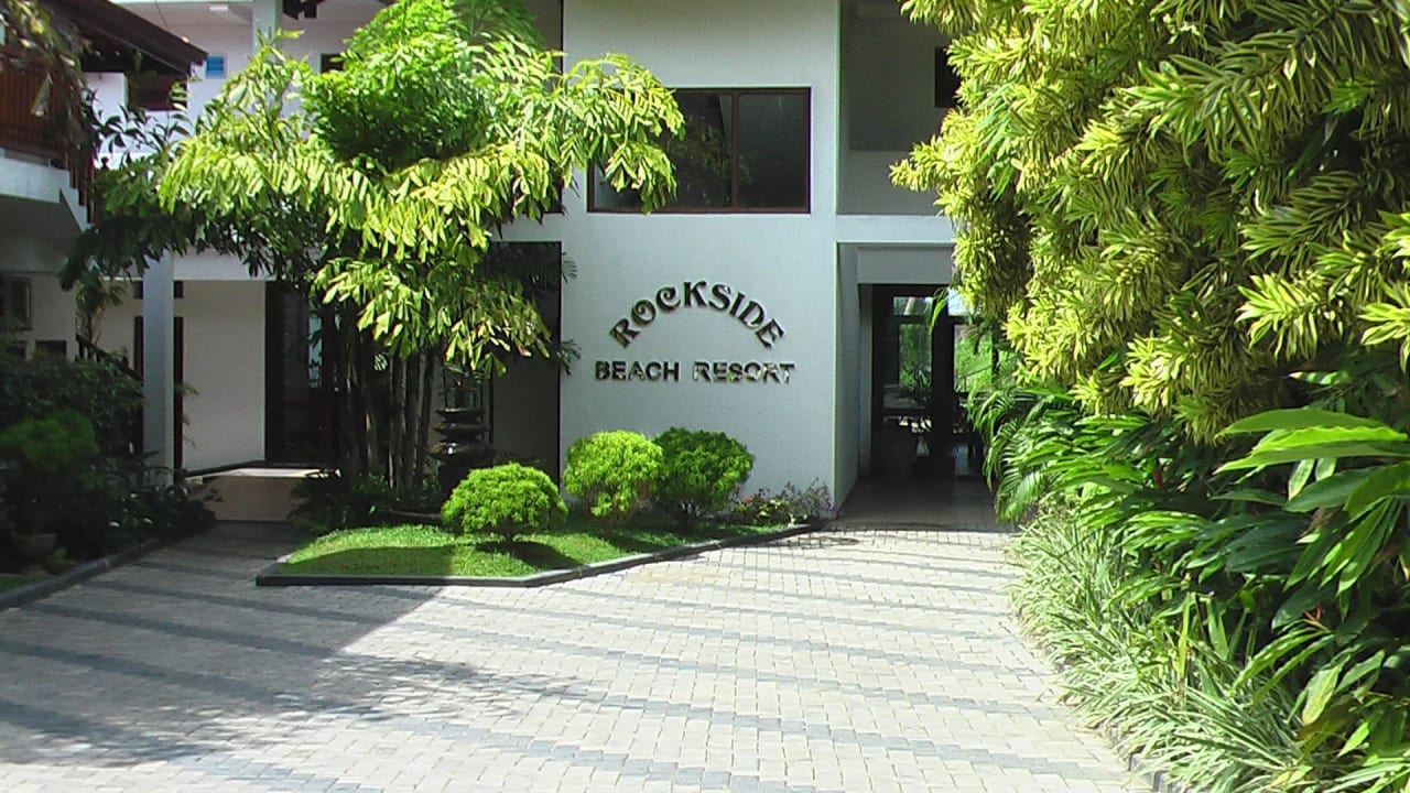 Einfahrt Rockside Beach Resort