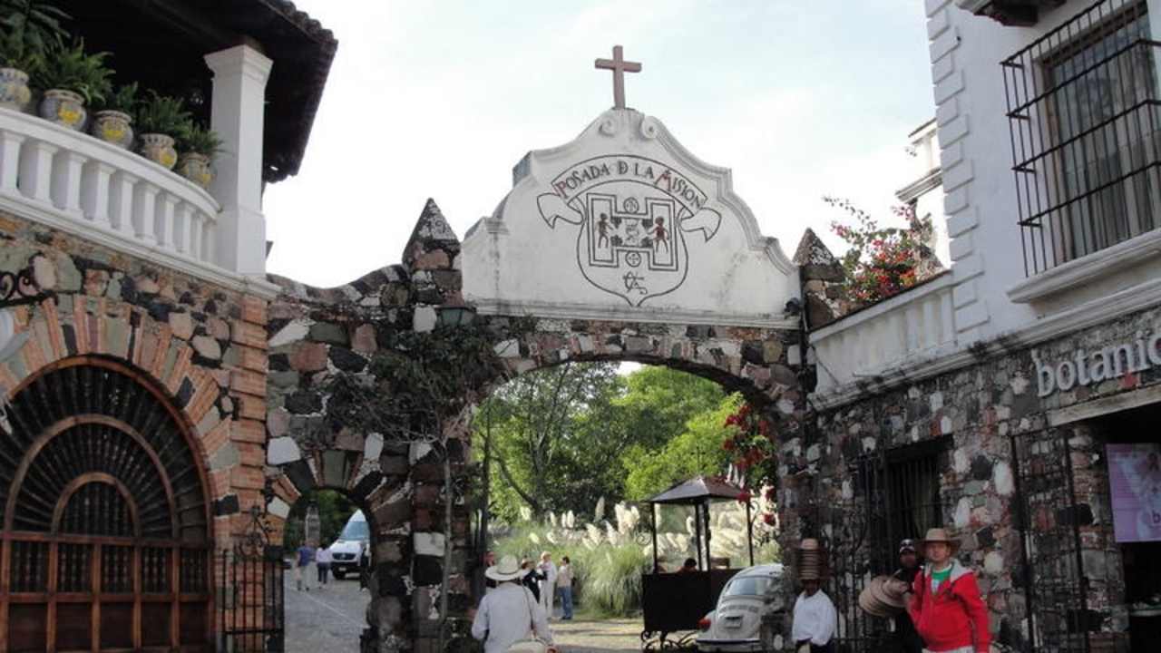 Główne wejście. Hotel Posada de la Mision