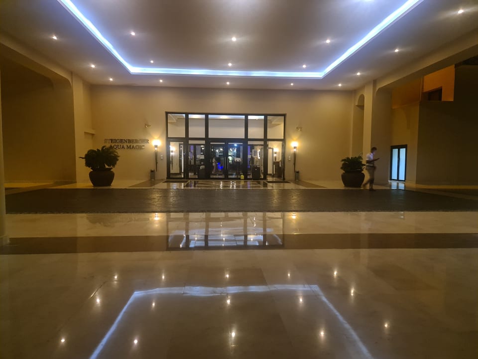 Lobby Steigenberger Aqua Magic