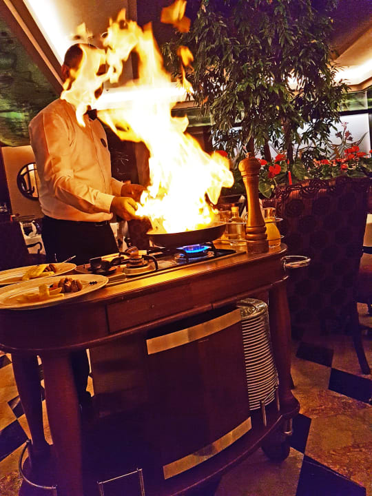 Gastro Gloria Serenity Resort