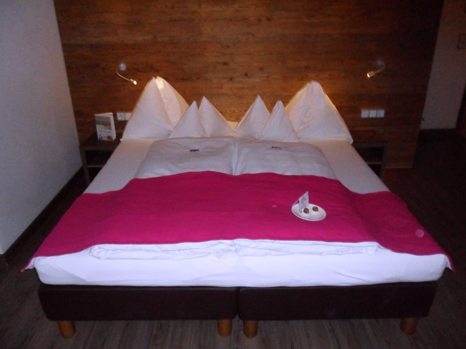 Bockspring Bett Hotel DIE SONNE