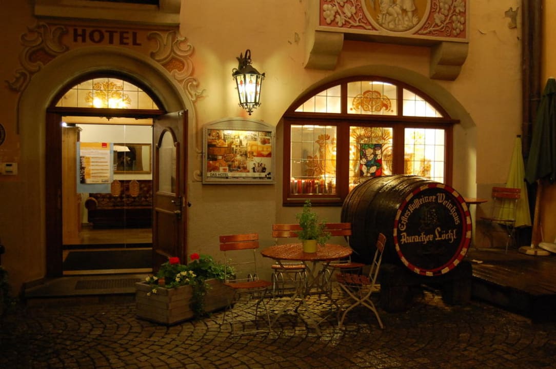 Eingang zum Hotel Boutique Hotel im Auracher Löchl