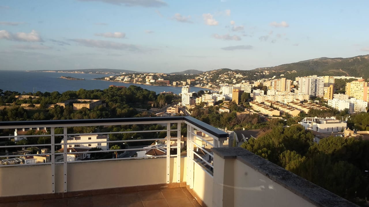   Traumhafte Terrasse der Grand Suit GPRO Valparaiso Palace & Spa