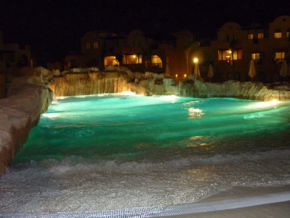 Один из 8 бассейнов Stella Garden Resort & Spa, Makadi Bay