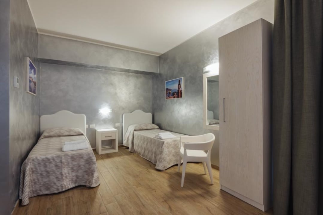 Zimmer HOTEL LE VELE DI BALESTRATE