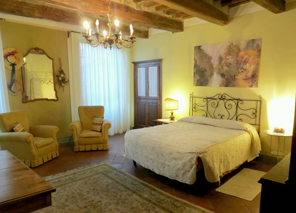 Drei-Bett-Zimmer Cannella Antica Casa Naldi