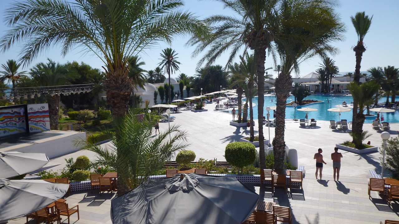Großer Pool Hotel El Mouradi Djerba Menzel