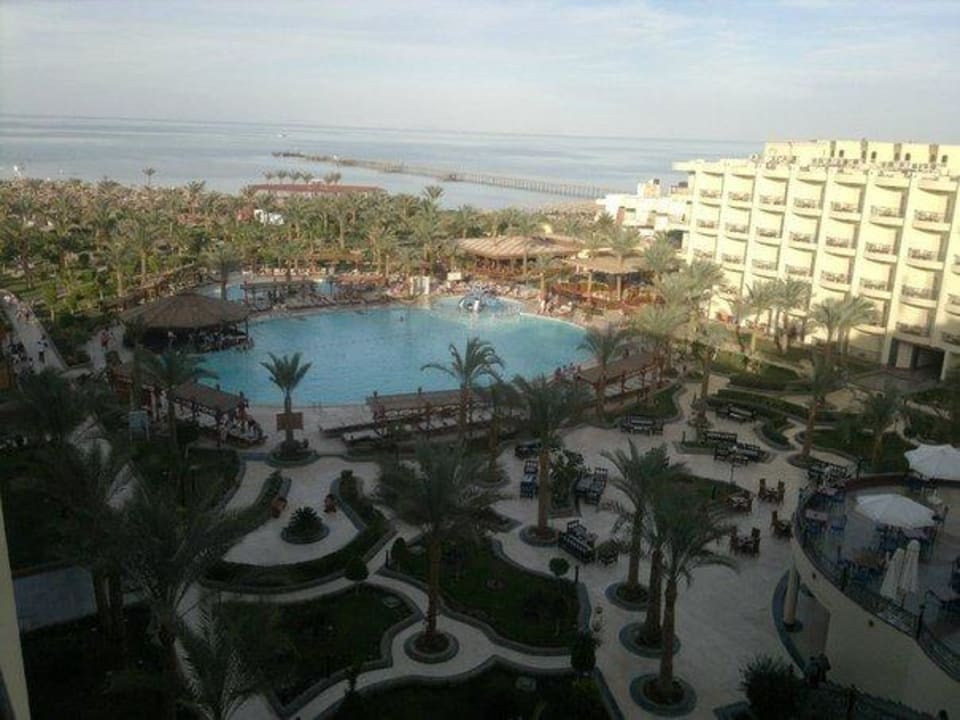 Территория отеля Le Jardin Aqua Park Resort