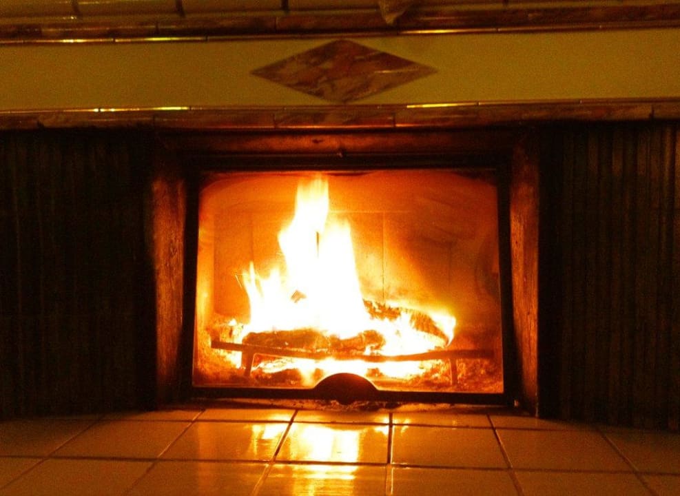 Großer schöner Kamin Burghotel Am Hohen Bogen