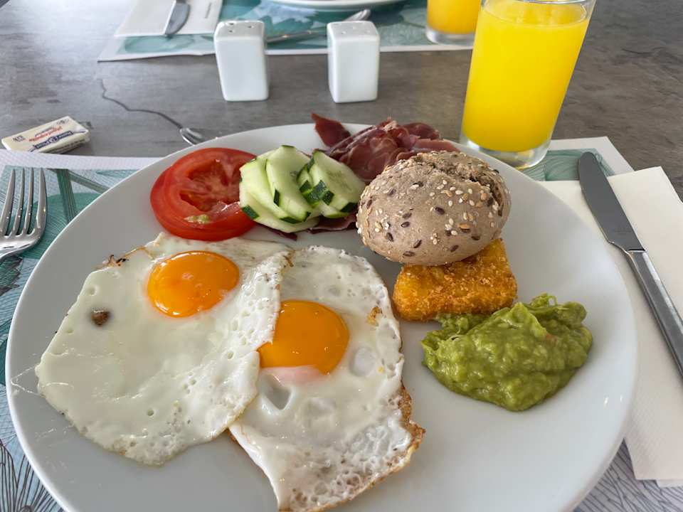 Gastro The Ibiza Twiins