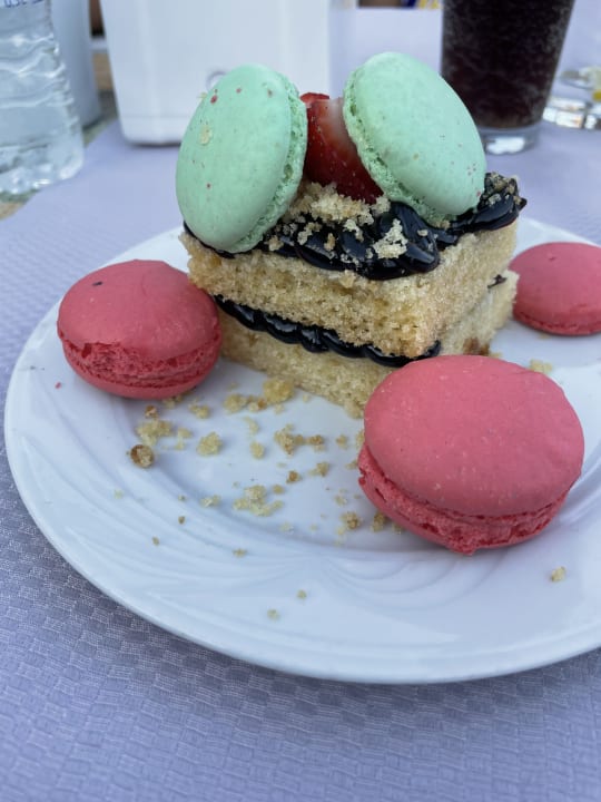 Gastro Saturn Palace Resort Hotel