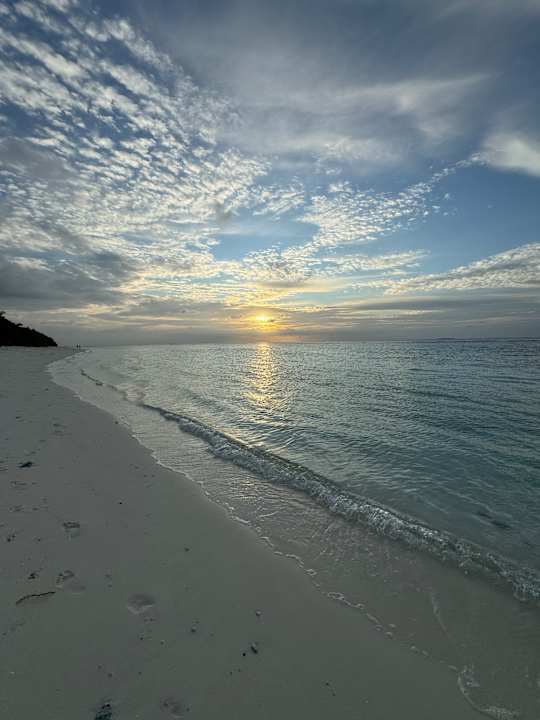Strand Ifuru Island Resort Maldives