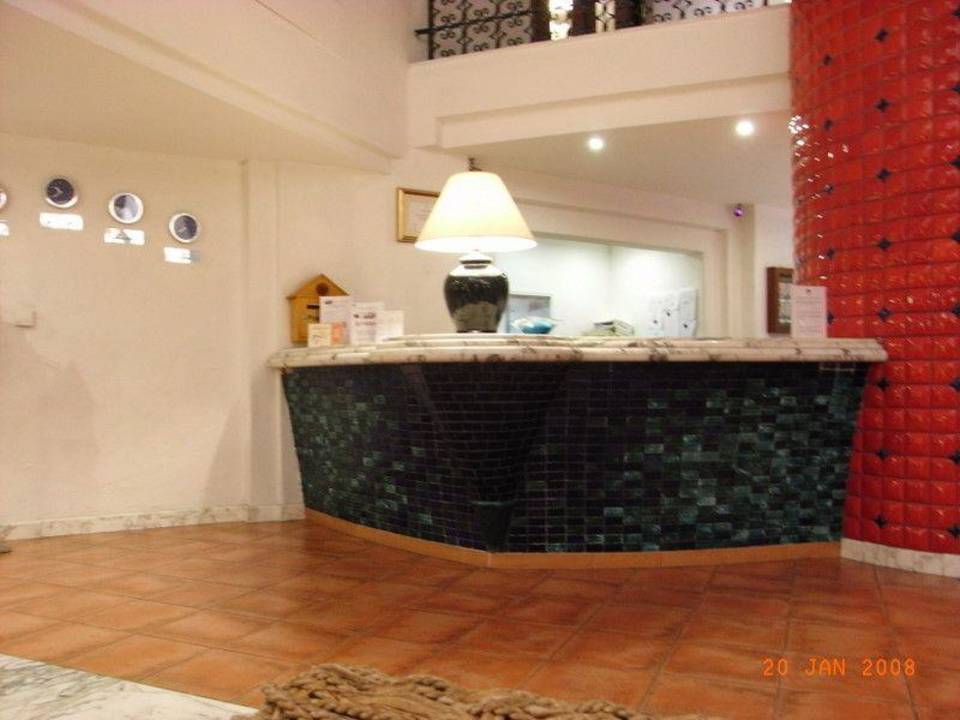 Lobby/Eingang  db San Antonio Hotel + Spa