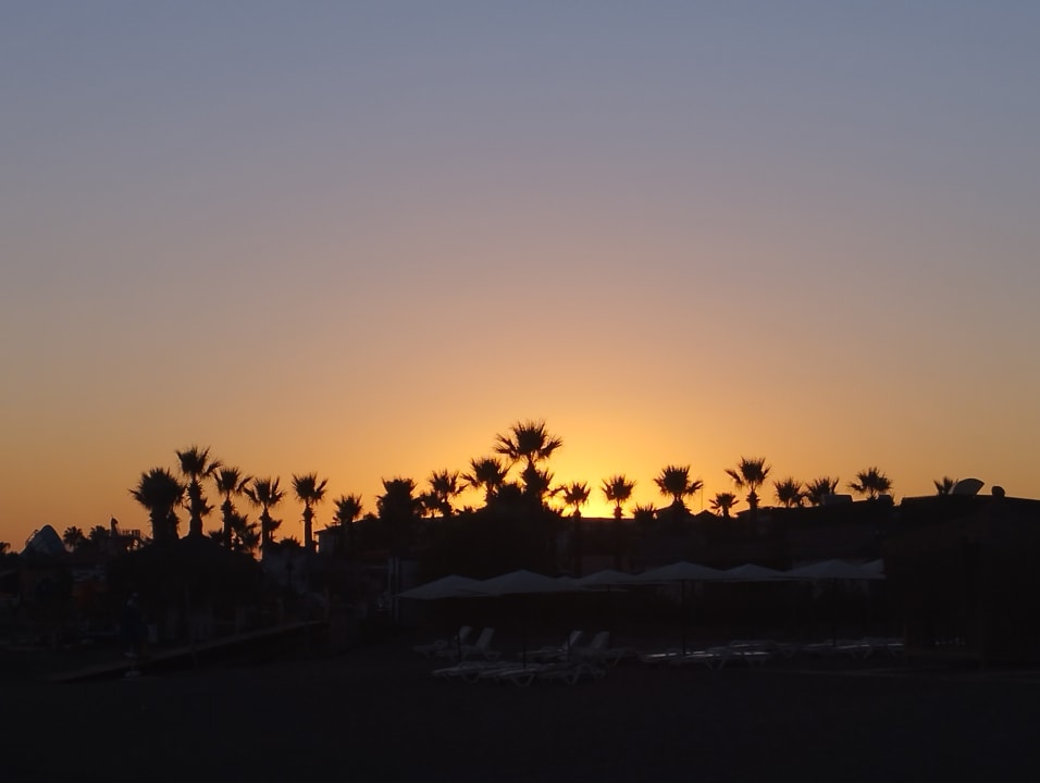 Strand Adora Hotel & Resort