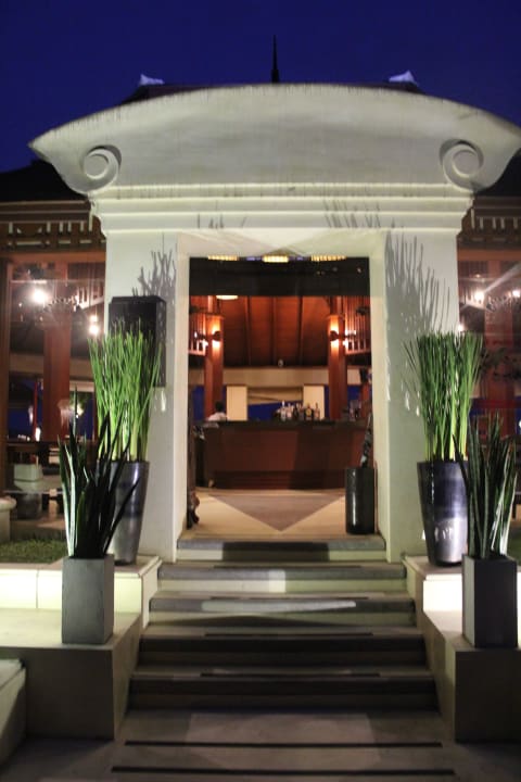 Eingang Restaurant Pavilion Samui Villas & Resort