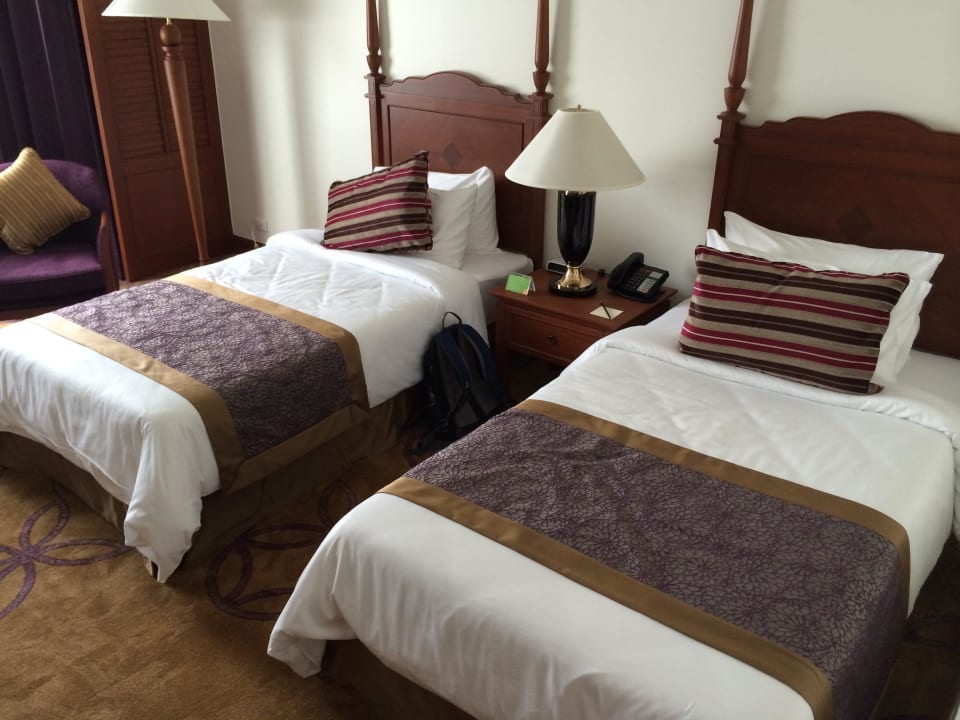 Zimmer Hotel Century Park