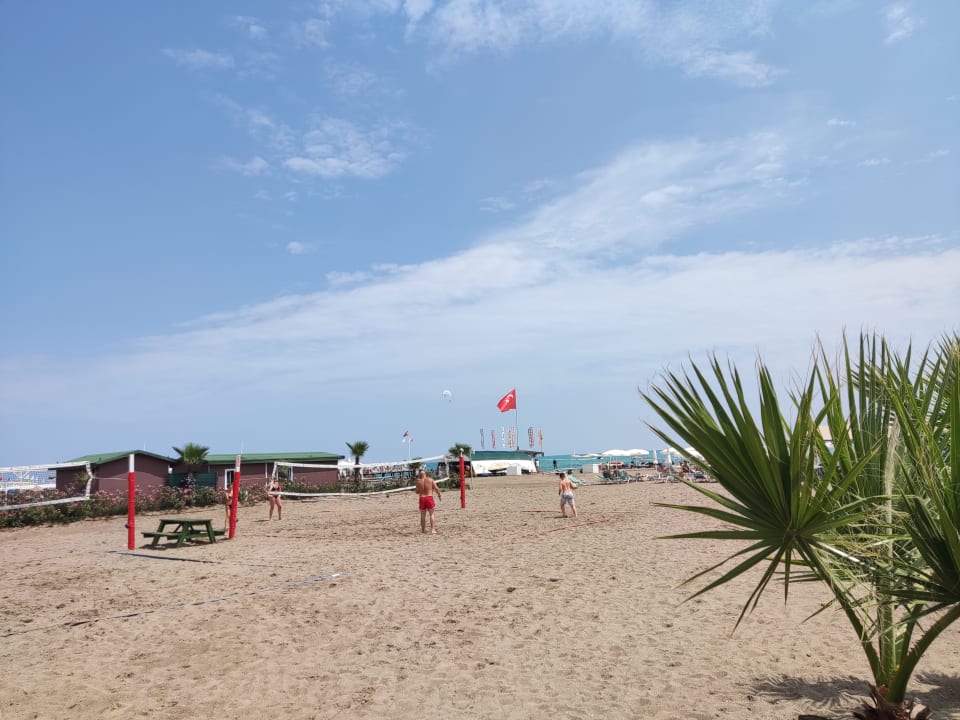 Strand Wyndham Garden Lara