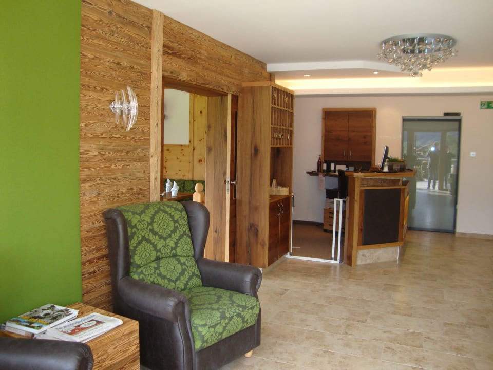 Rezeption mit Sitzbereich Hotel Silberfux