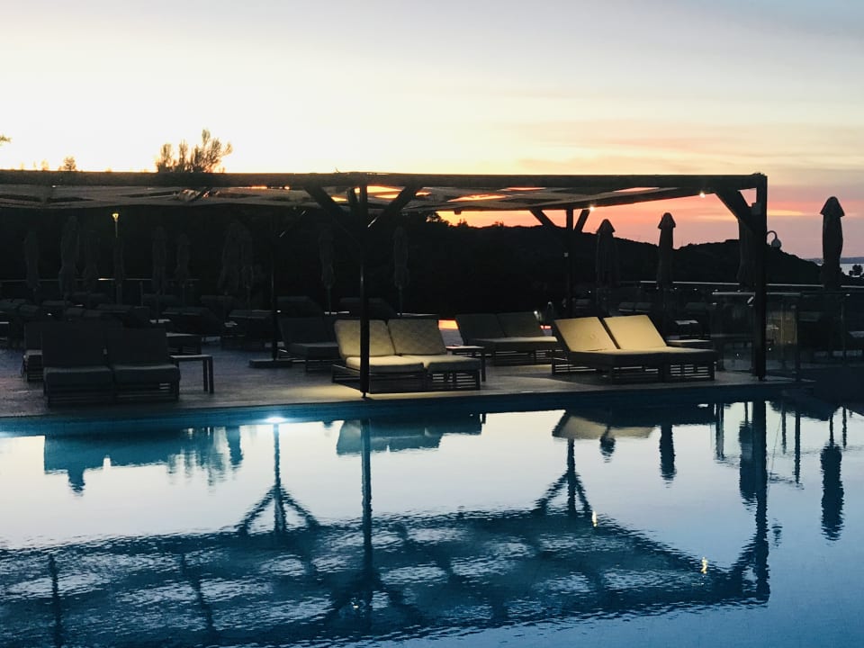 Pool Alia Palace