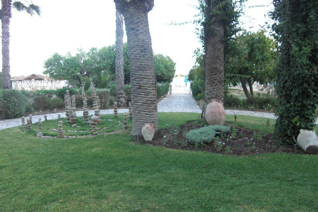 Weg zum Strand The Orangers Beach Resort and Bungalows