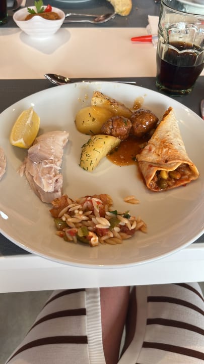 Gastro Paralos Lifestyle Beach