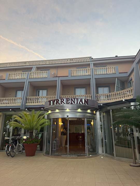 Außenansicht Tyrrenian Park Hotel