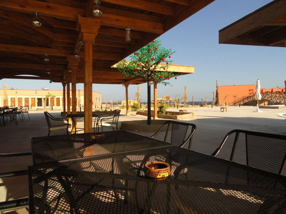 Poolbar Three Corners Happy Life Beach Resort