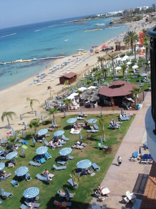 Rechte Seite Ausblick Constantinos The Great Beach Hotel