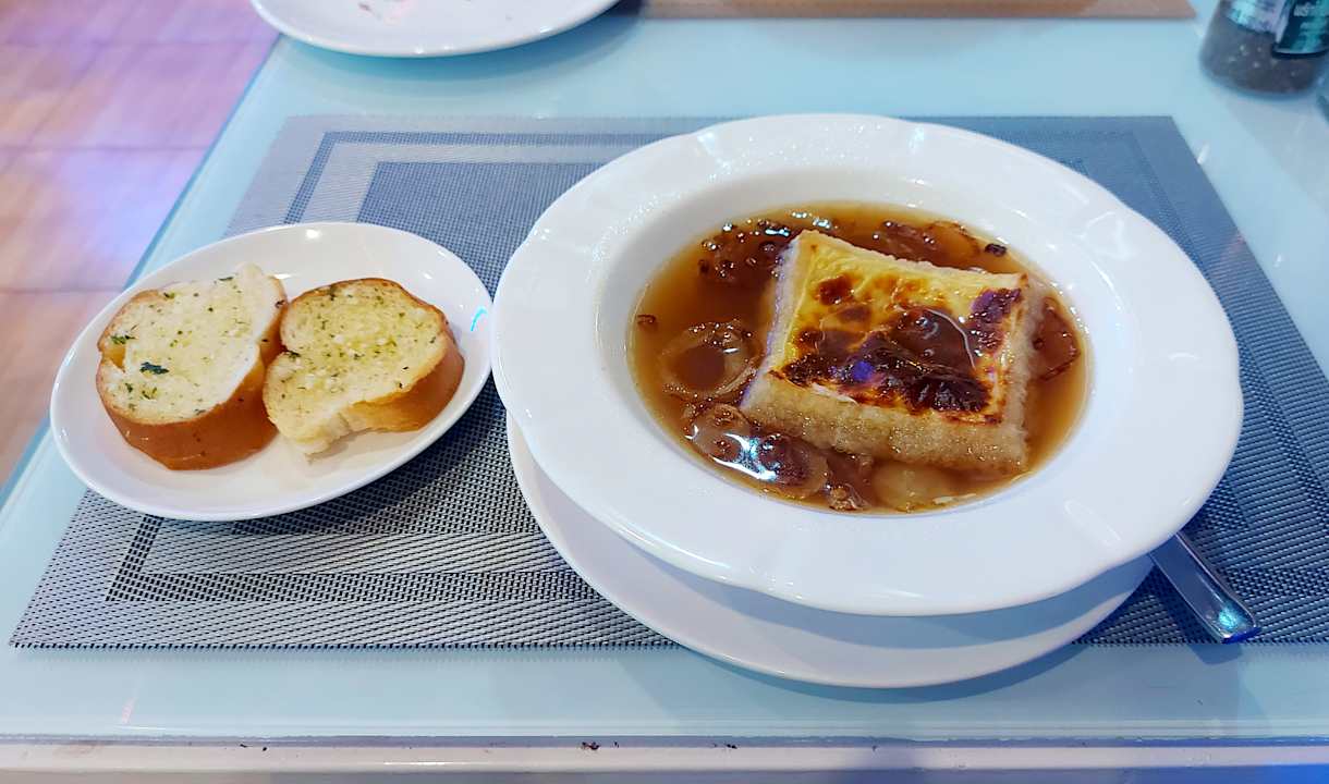 Gastro KN Guesthouse