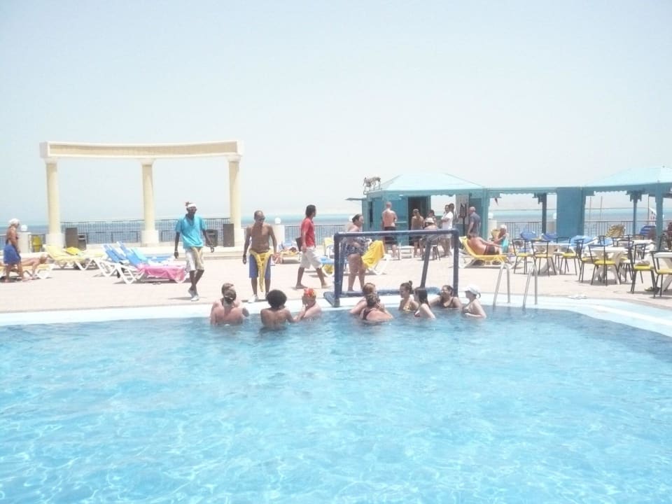 Джимнастика от Тито и Зизо, и Канкана SUNRISE Holidays Resort (Adults Only)