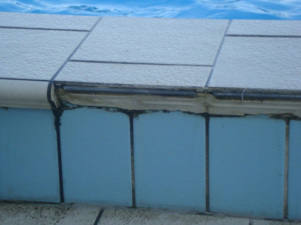 Fehlende Fliesen Hotel Florida