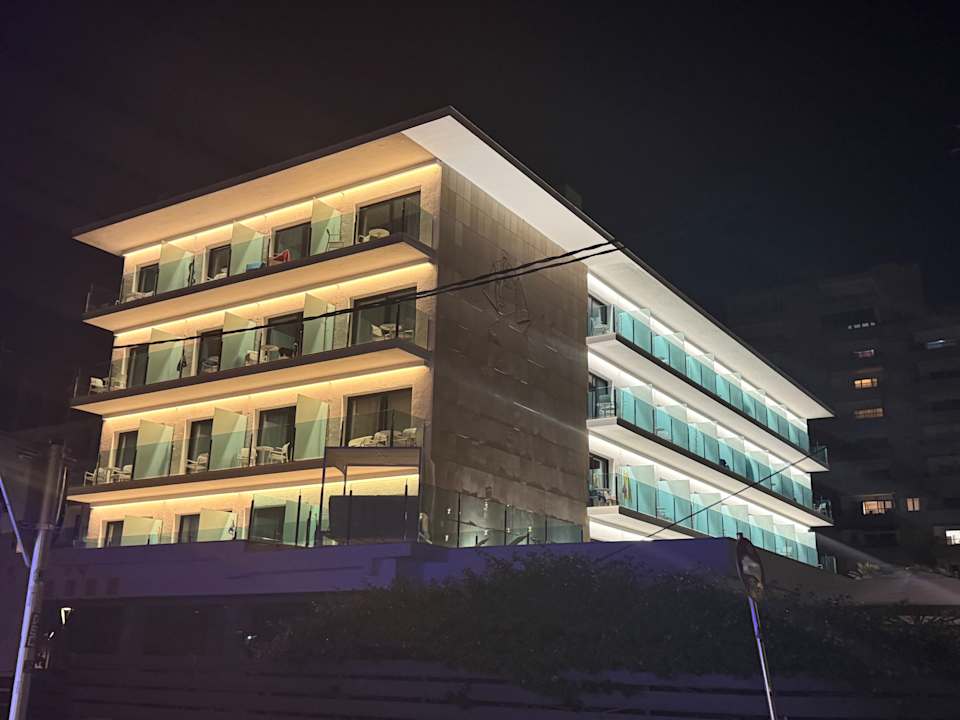 Außenansicht Hotel Luxor