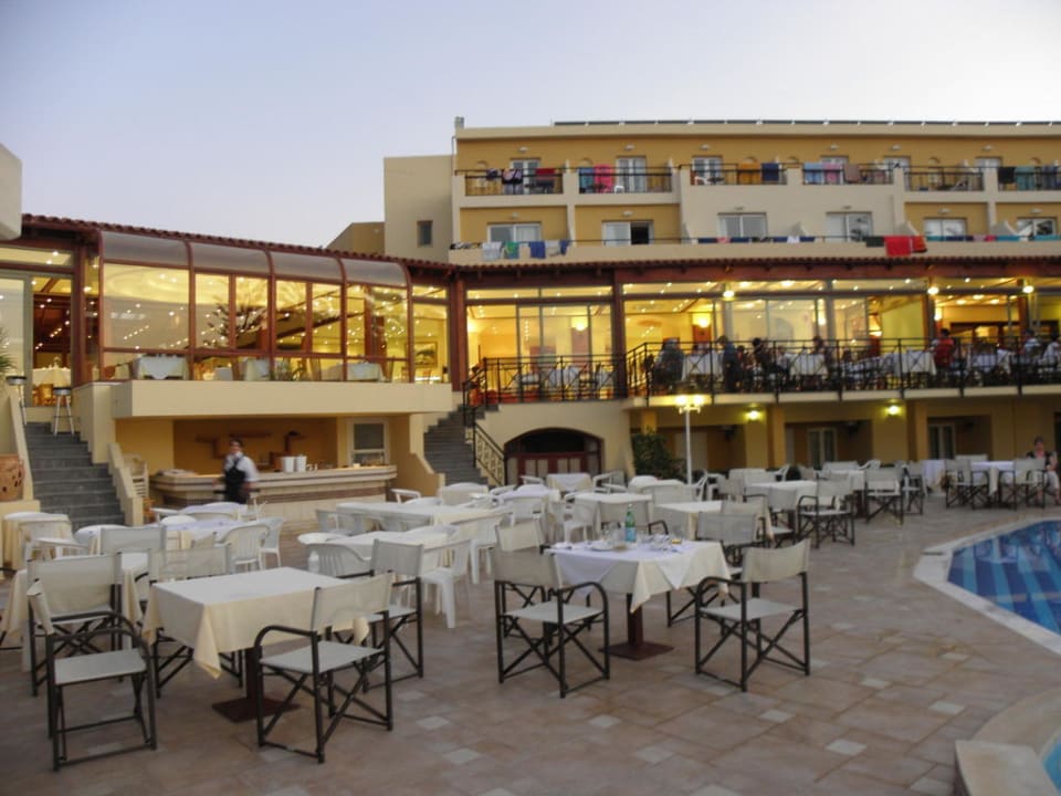 Es ist angerichtet Vantaris Luxury Beach Resort