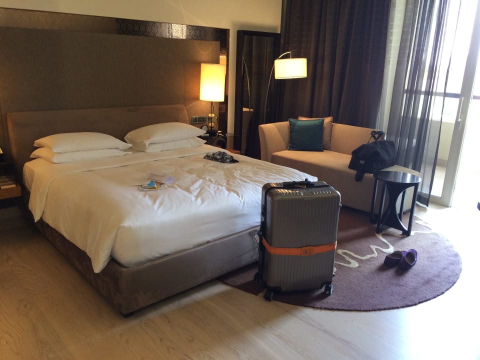 Wie immer der Koffer Park Hyatt Abu Dhabi Hotel and Villas